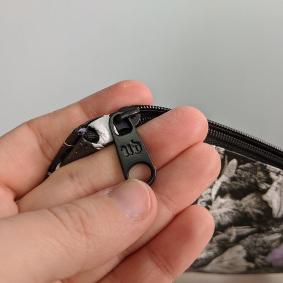 Urban Decay Makeup Bag / Cosmetics Case With Tags - Picture 7 of 7